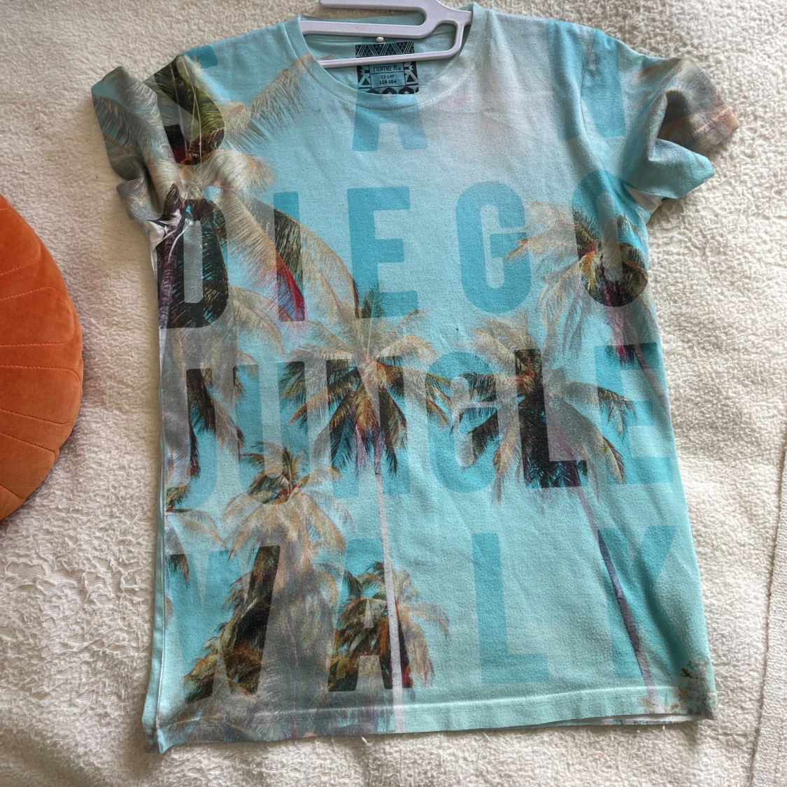 Blå t-shirt med palmtryck från Name It - 3