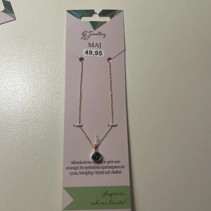 Månadstens halsband för maj💚 - Månadsstenshalsband