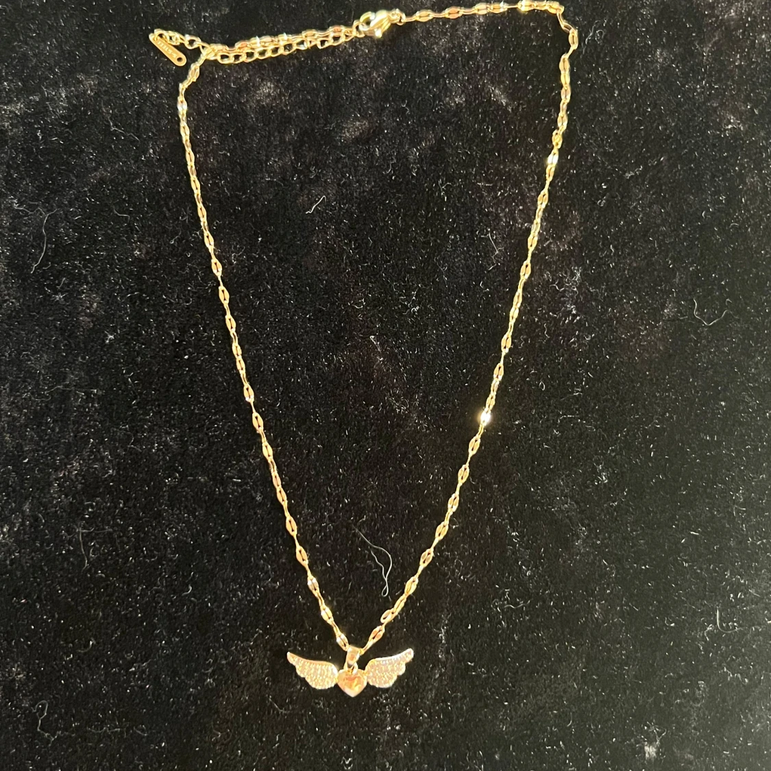 Hjärta halsband med vingar  - 92