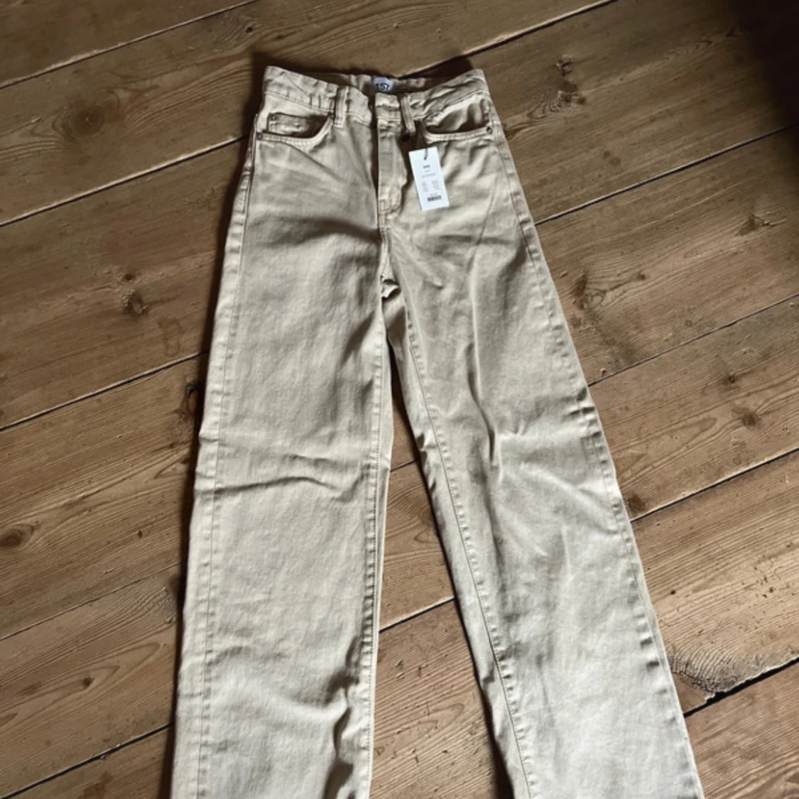 Beige jeans från Boulevard - 90