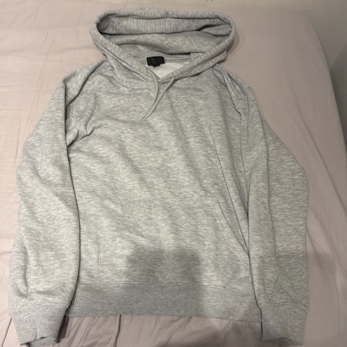 Grå hoodie från H&M - 90