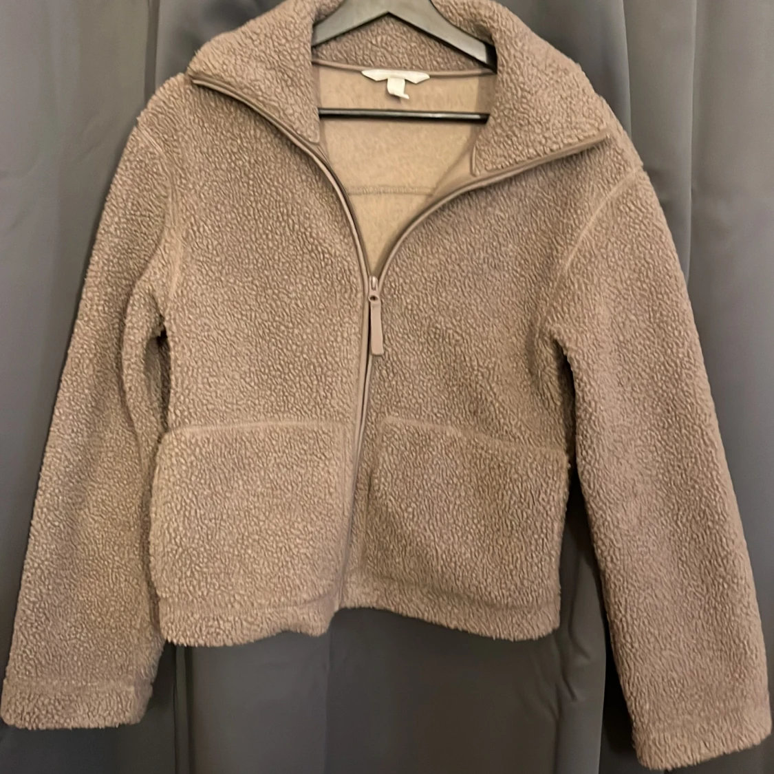 Beige teddyjacka från H&M