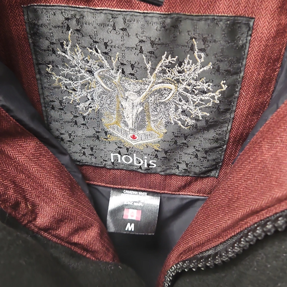 Vinröd Yatesy parkajacka från Nobis - 2