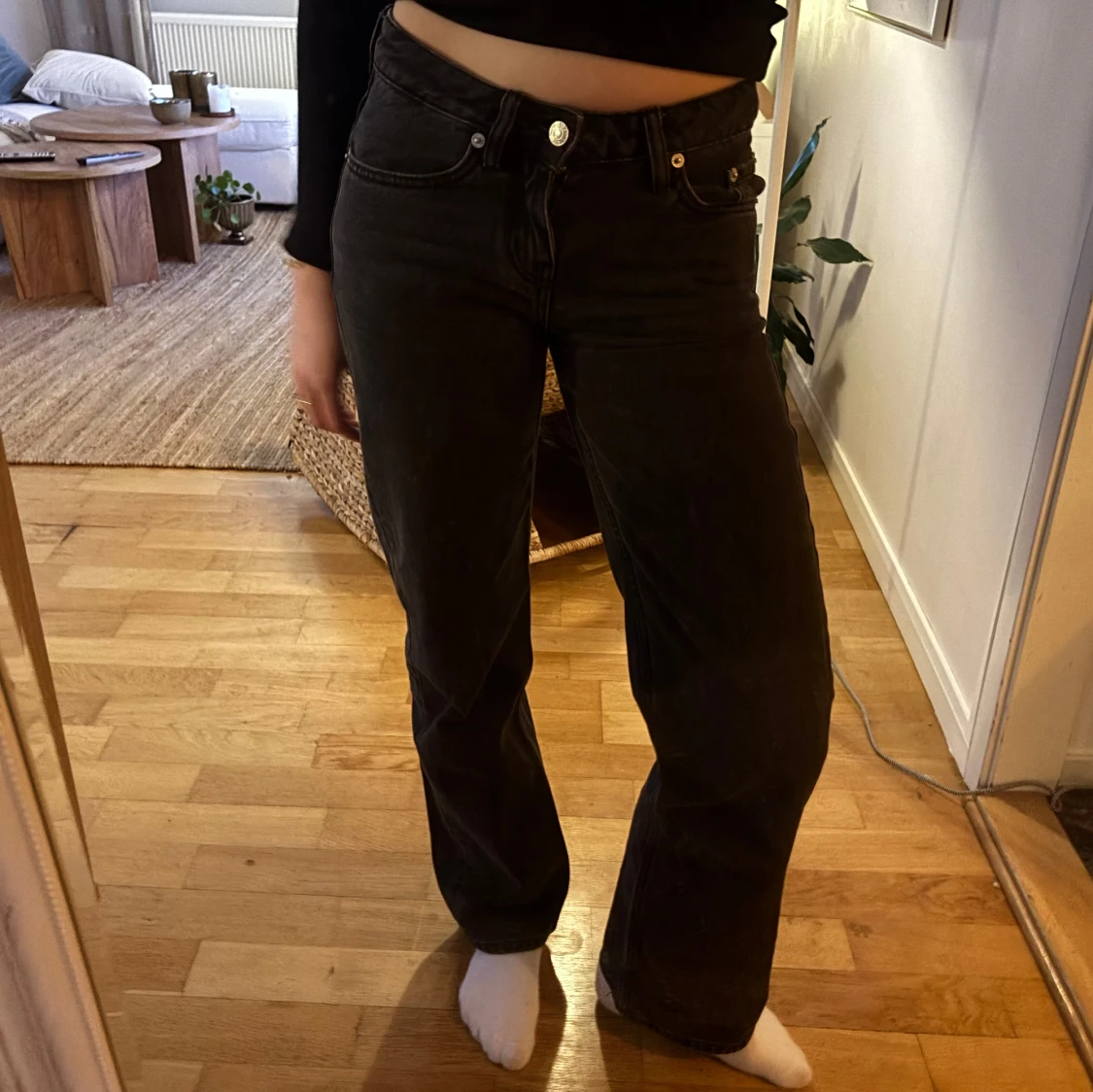 lågmidjade jeans  - 2