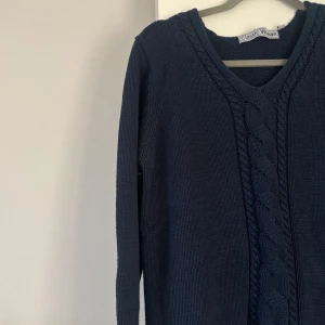 Stickad tröja - Stickad tröja 