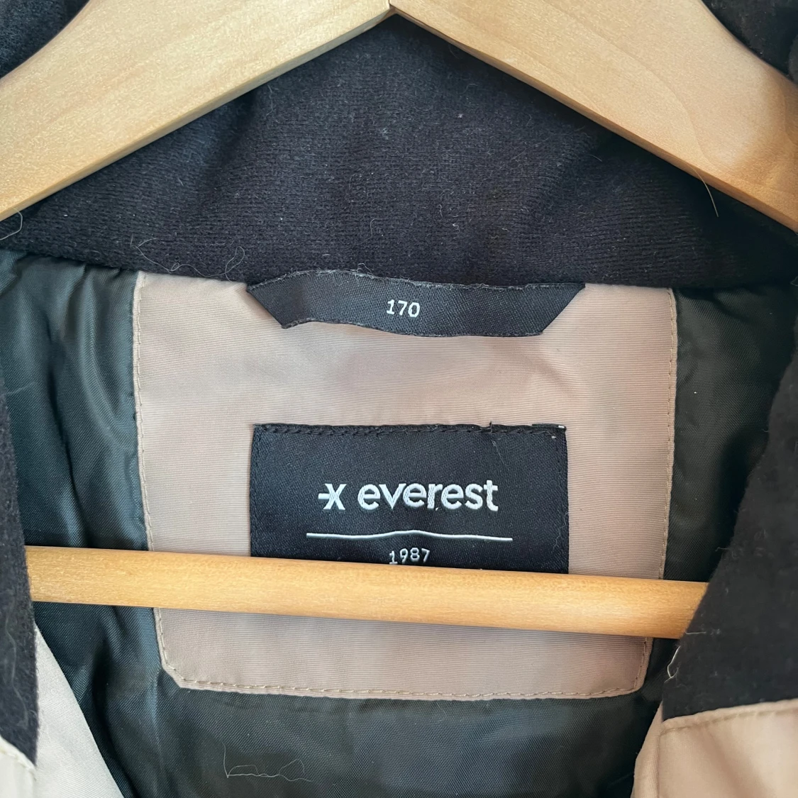 Flerfärgad vindjacka från Everest - 2