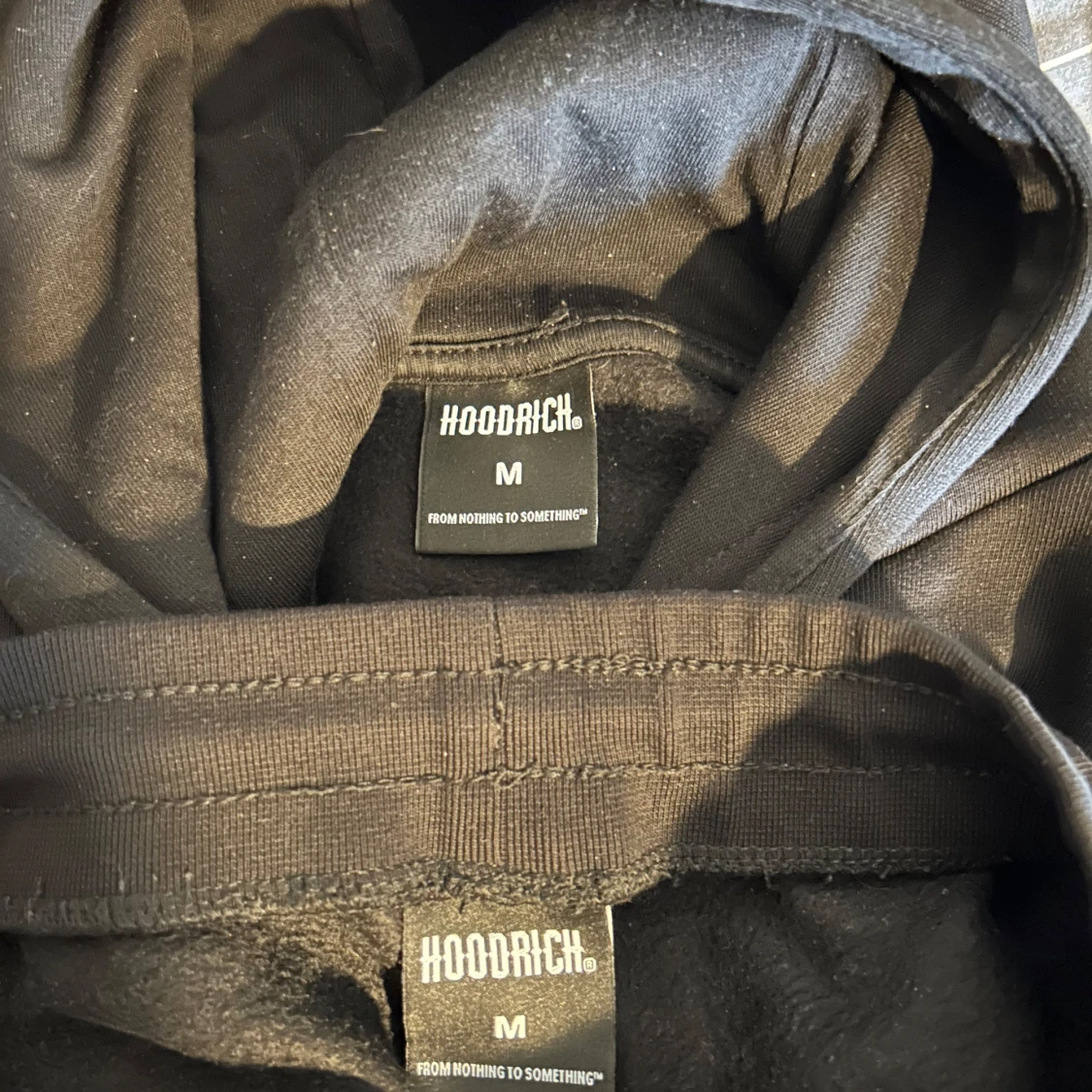 Hoodrich hoodie och mjukisar - 2