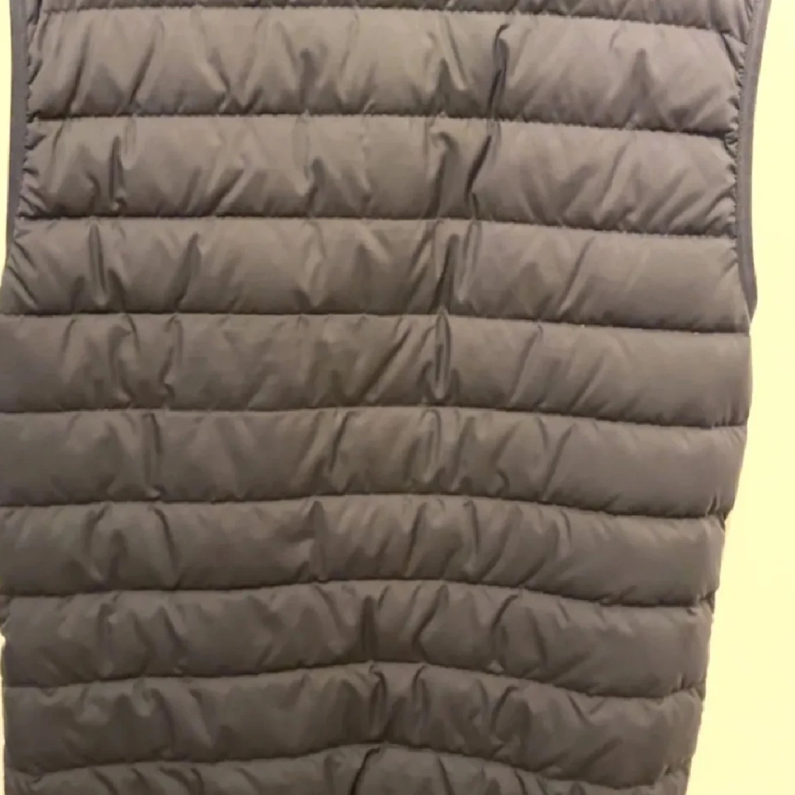 Svart dunväst från EA7 Emporio Armani - 1