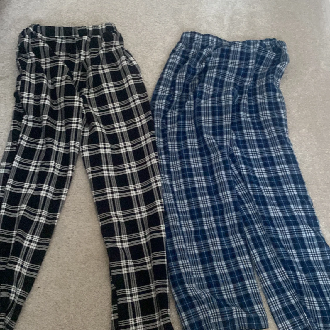 Två par rutiga byxor/pyjamosbyxor  - 2