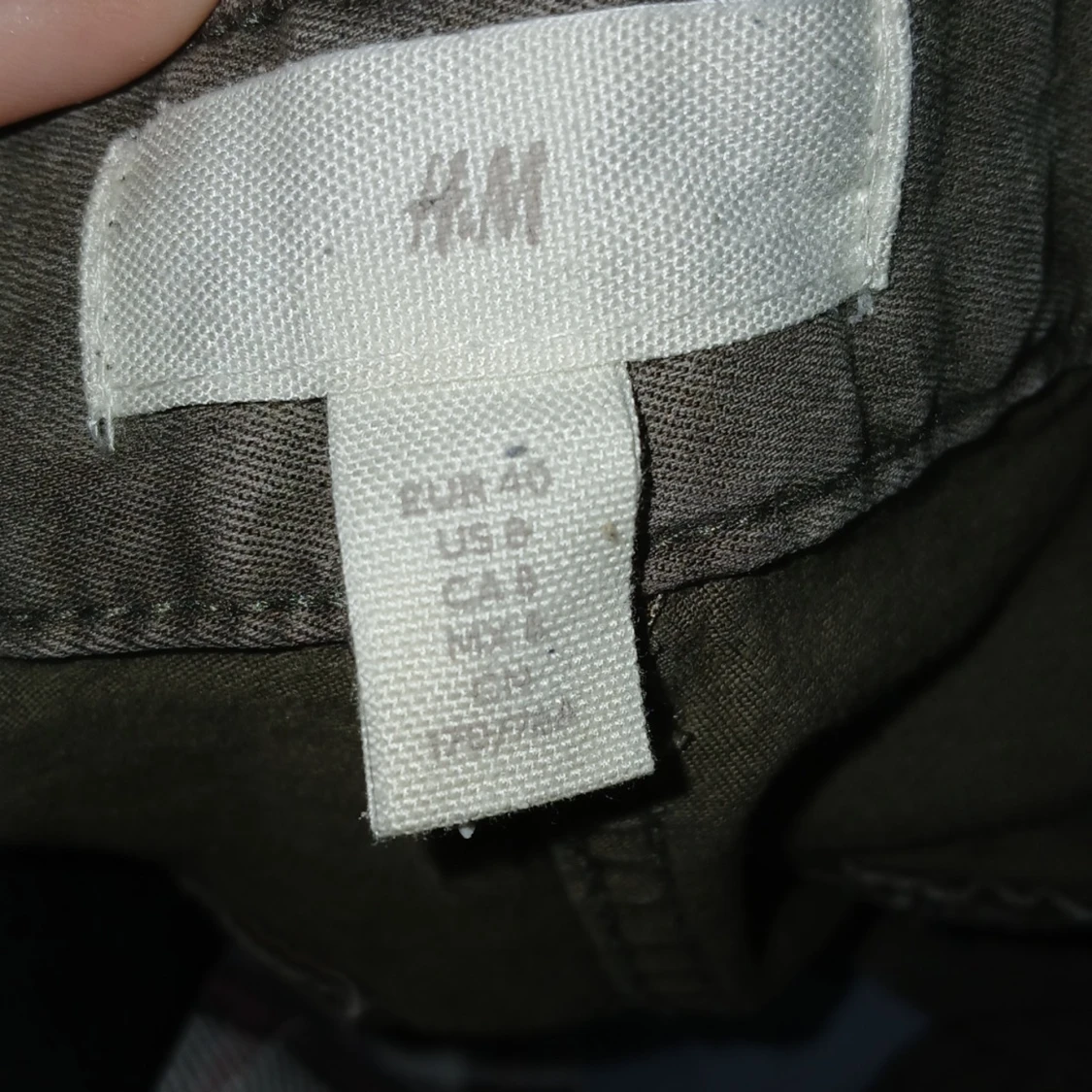 Bruna cargobyxor från H&M - 2
