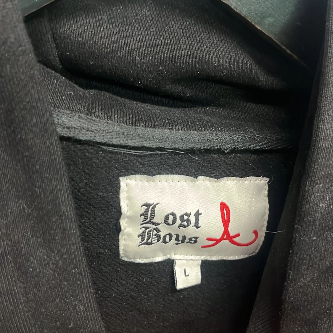 Svart hoodie från Lost Boys - 1