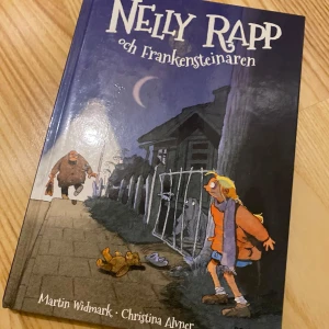 Nelly Rapp och Frankensteinaren - Boken 'Nelly Rapp och Frankensteinaren' av Martin Widmark med illustrationer av Christina Alvner.  Perfekt för unga läsare som gillar spänning och äventyr.