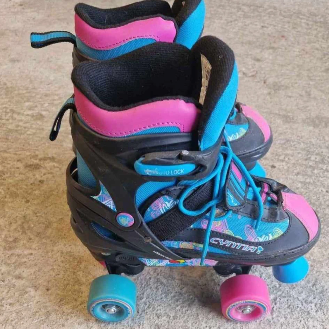 Blåa Rullskridskor  - 90