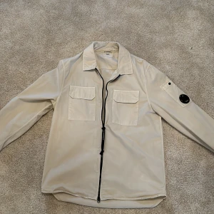 Cp company overshirt - Nyskick! Använd max 2 gånger