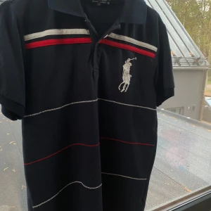 Polo Ralph Lauren piké  - Bra skick  Storlek M Använd fåtal gånger 
