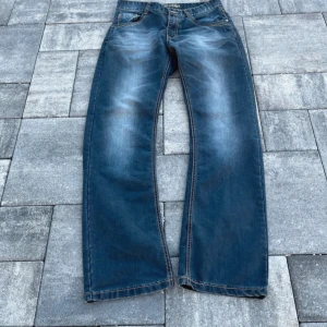 TPH jeans - straight fit, priset går att pruta 32x32, galet bra kvalitet,  använda endast 2 gånger, 