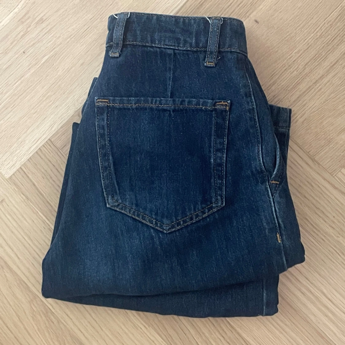 Stradivarius mid rise jeans - 90