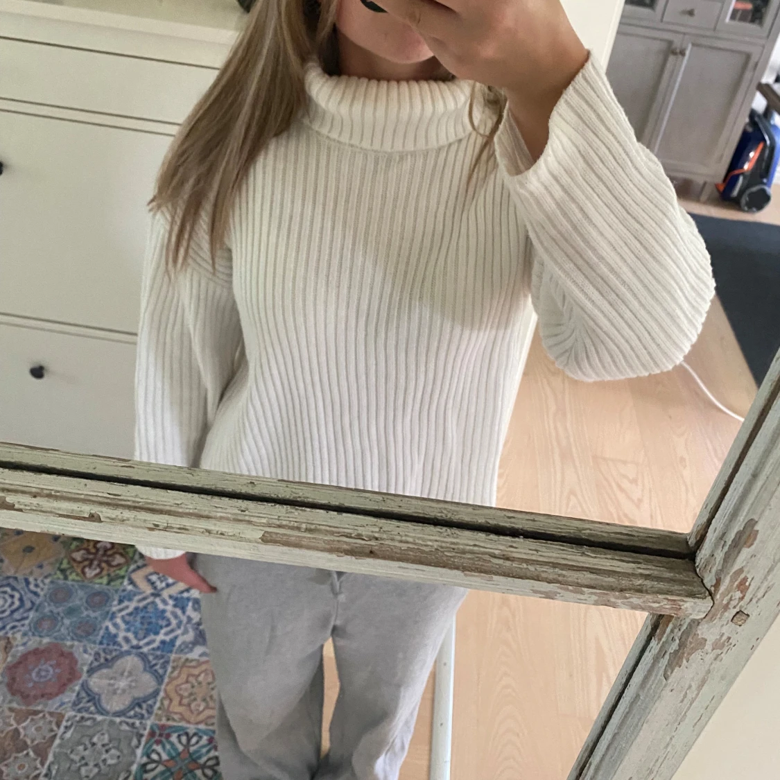 Mysigt stickad tröja💕 - 1