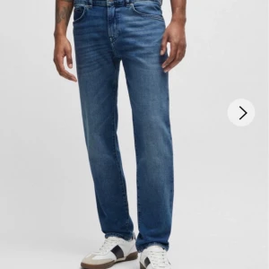 Hugo Boss jeans 32/32 - Skick 10/10  Nästan aldrig använda