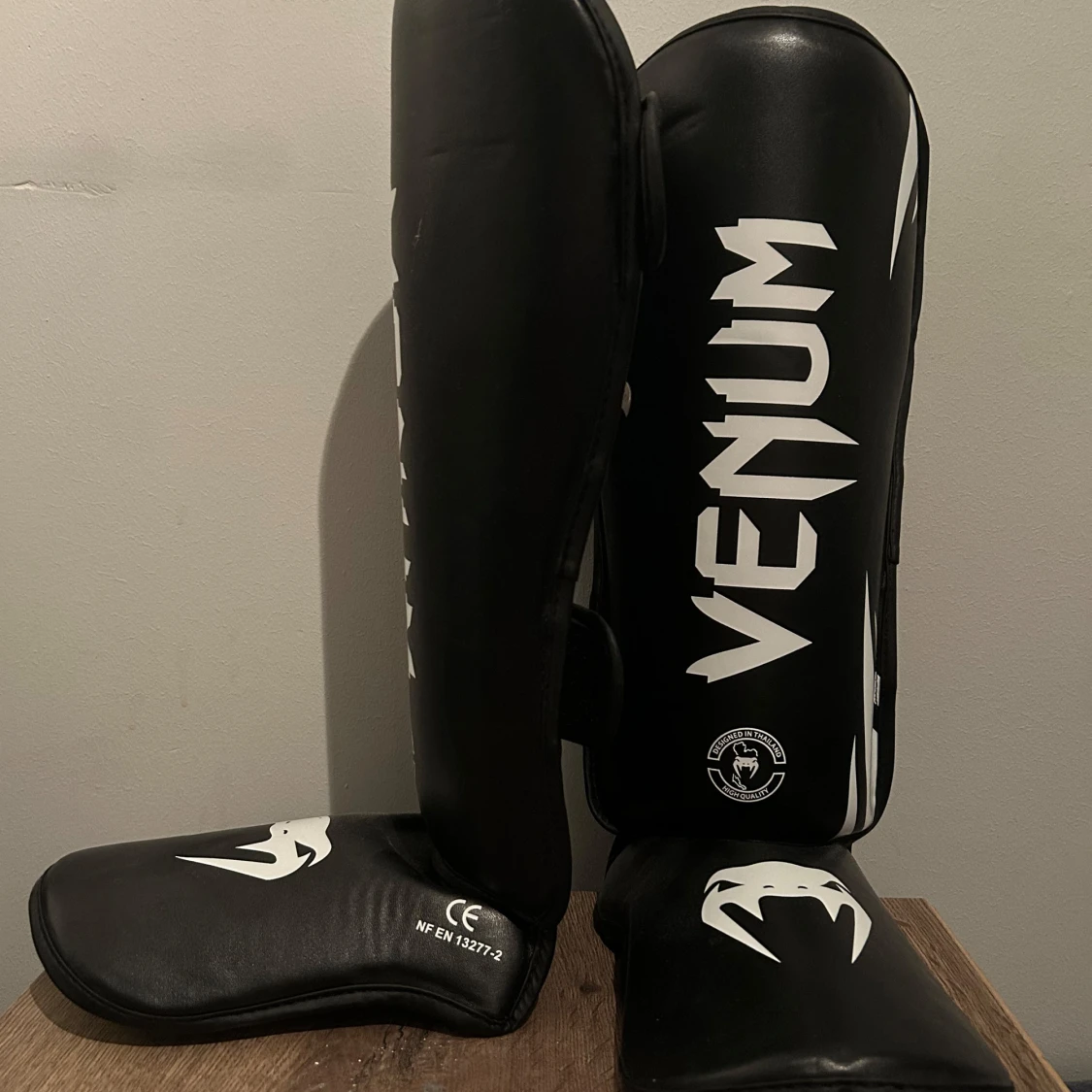 VENUM Challenger - Shinguards - 90