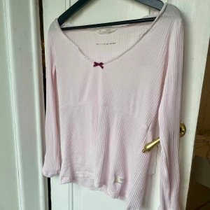 Långärmad Odd Molly Tröja - I en superfin rosa färg! Kommer inte till användning av mig❤️🙏