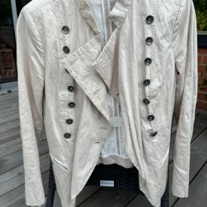 Noa Noa kavaj damkläder damjacka damkavaj XS - Noa Noa kavaj  Beige XS lite smutsig vid kragen-har inte tvättat.. 