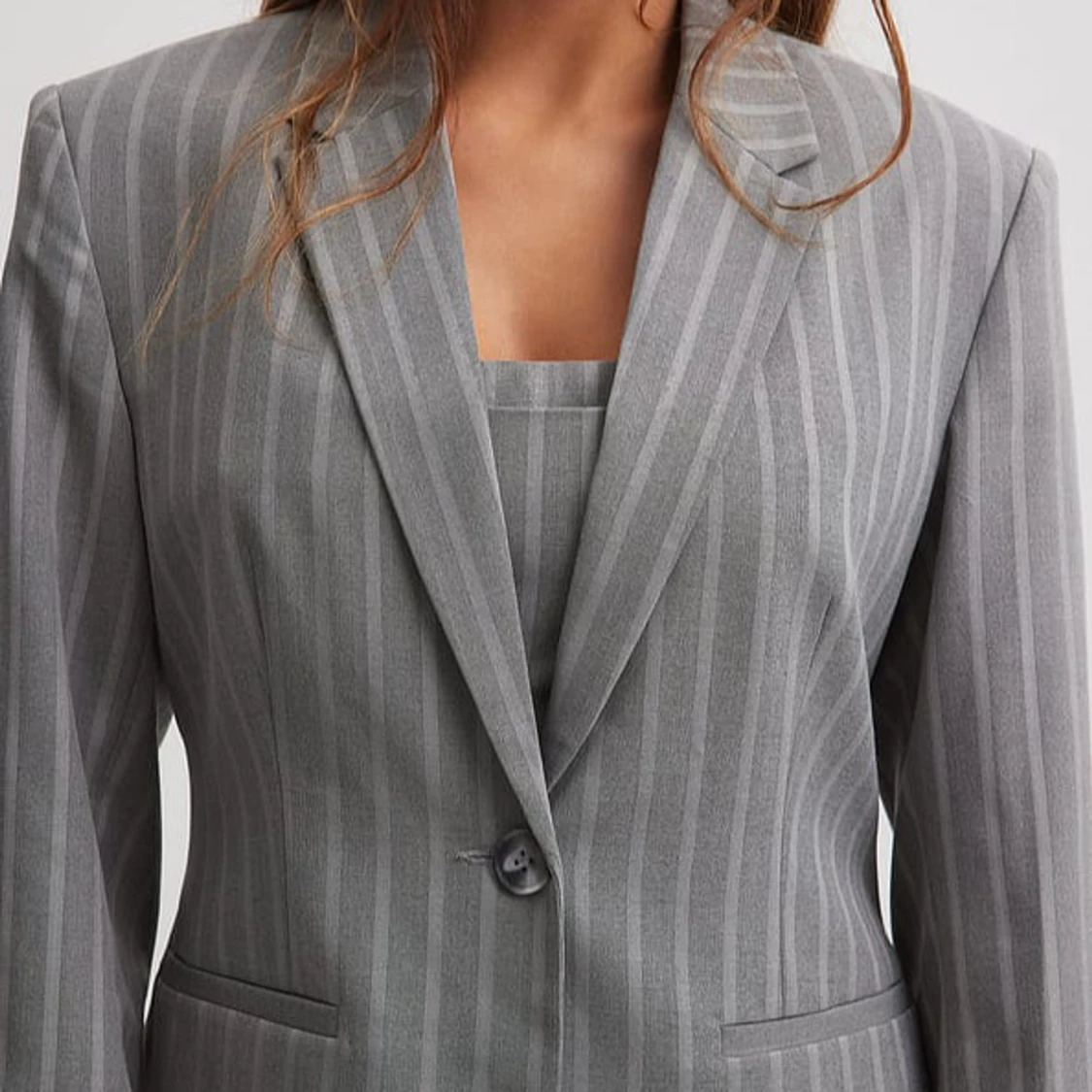 Grå randig kavaj - 90