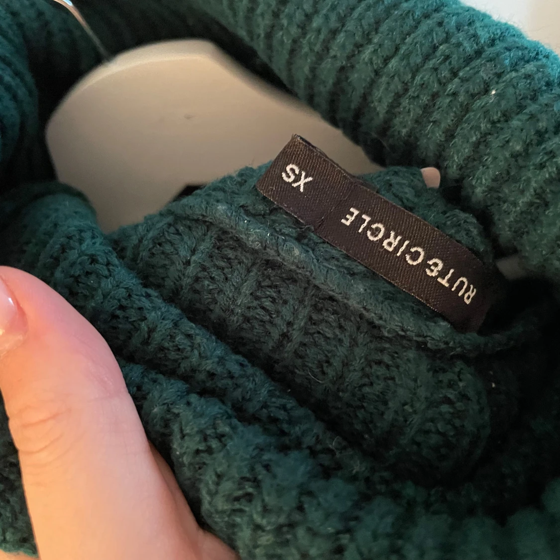 Grön stickad tröja  - 90