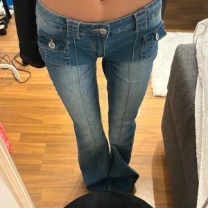 Blåa jeans - Säljer mina skit snygga blåa jeans