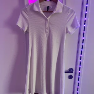 klänning - oanvänd