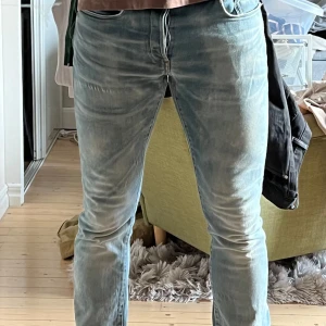 Jeans G-star raw - Ljus jeans med stretch från G-star raw Lagade men bra skick. 