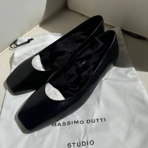 Massimo Dutti skor - Helt oanvända , jätte trendiga .Priset kan diskuteras ❤️