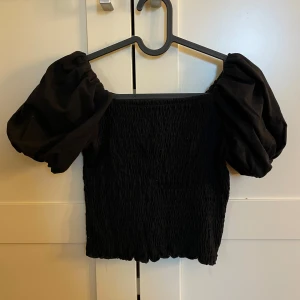 Svart topp - Jättefin topp. 