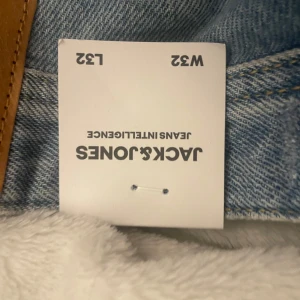 Blåa jeans Jack&Jones - Oanvända, Nya, Jeans, Jack&Jones, W 32, L 32