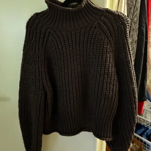 Tröja Dam - Knappt använd, varm och mysig