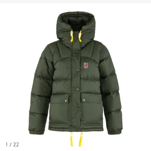 Fjällräven jacka - Intressekoll på min fjällräven jacka i storlek XXS. Den ör helt felfri, köptes ny 2021. Är även öppen för byte i XS/S. 🩷
