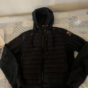 Parajumpers cardigan - Perfekt jacka till hösten i bra skick