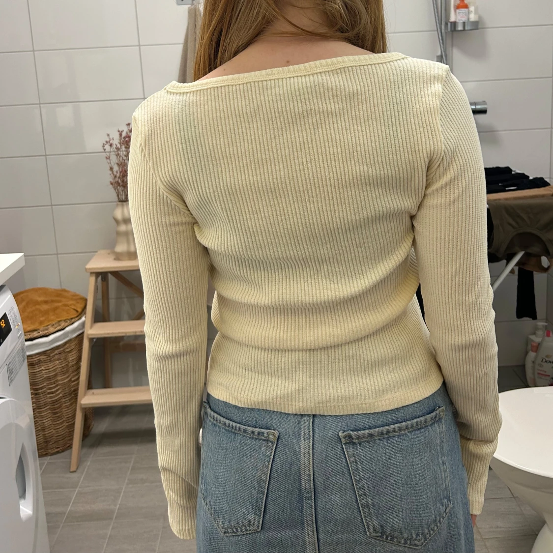 Asymetrisk topp med knäppning - 91