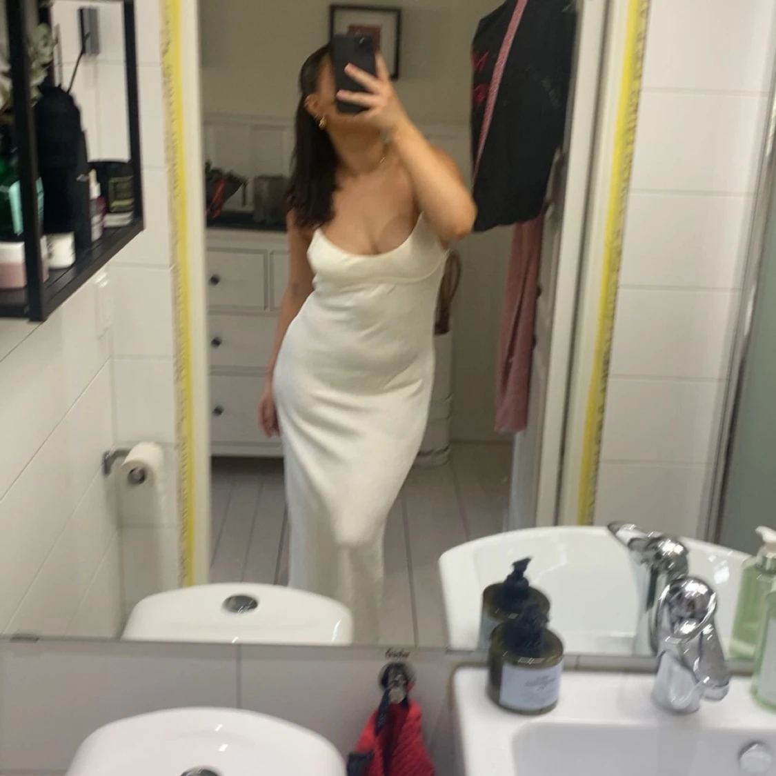 vit långklänning  - 91