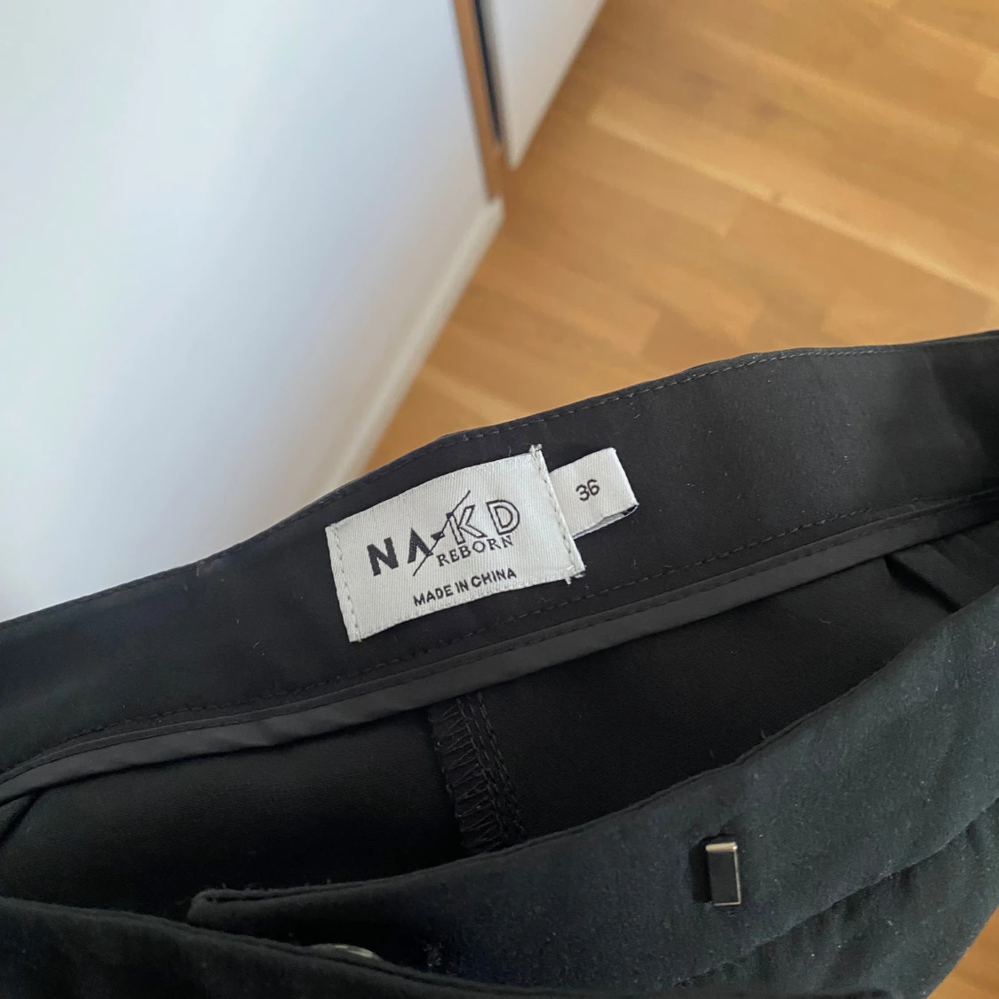 Svarta kostymbyxor - 93