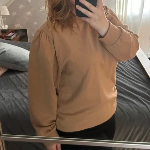 Tröja - Inte använda många gånger. I fint skick