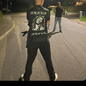 Bob Marley Ajax T-shirt - Bob Marley Ajax fotbollstshirt  • bra skick (använd fåtal gånger) •  S/M