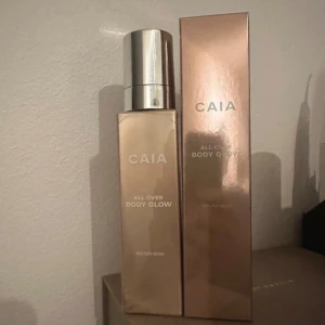 Caia all over body glow - Caia all over body glow golden beam. Helt oanvänd