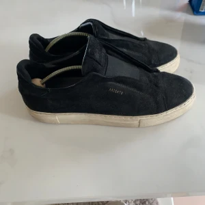 Arigato 360 Laceless - Svarta arigato skor 