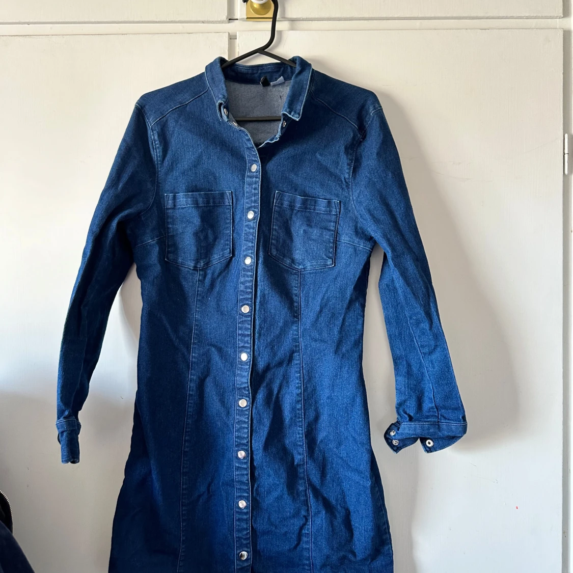 Blå jeansklänning från H&M Divided