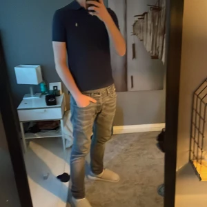 Ralph Lauren piké  - Tja! Säljer nu denna feta ralp lauren pike för ett otroligt lågt pris | ny pris cirka 1400kr mitt pris 599kr | jag är 180-185 och den sitter perfekt. 