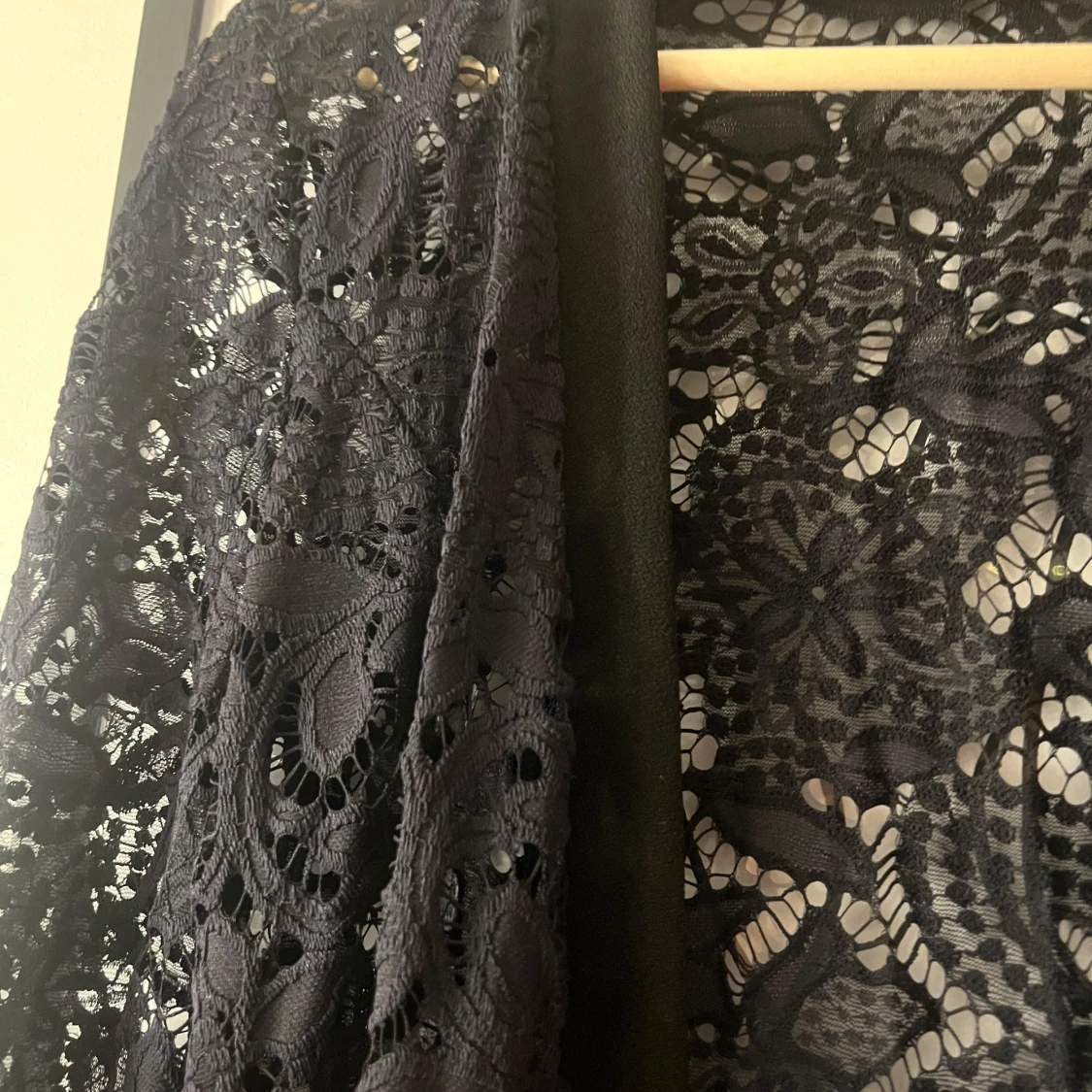 Svart spetskofta - 1