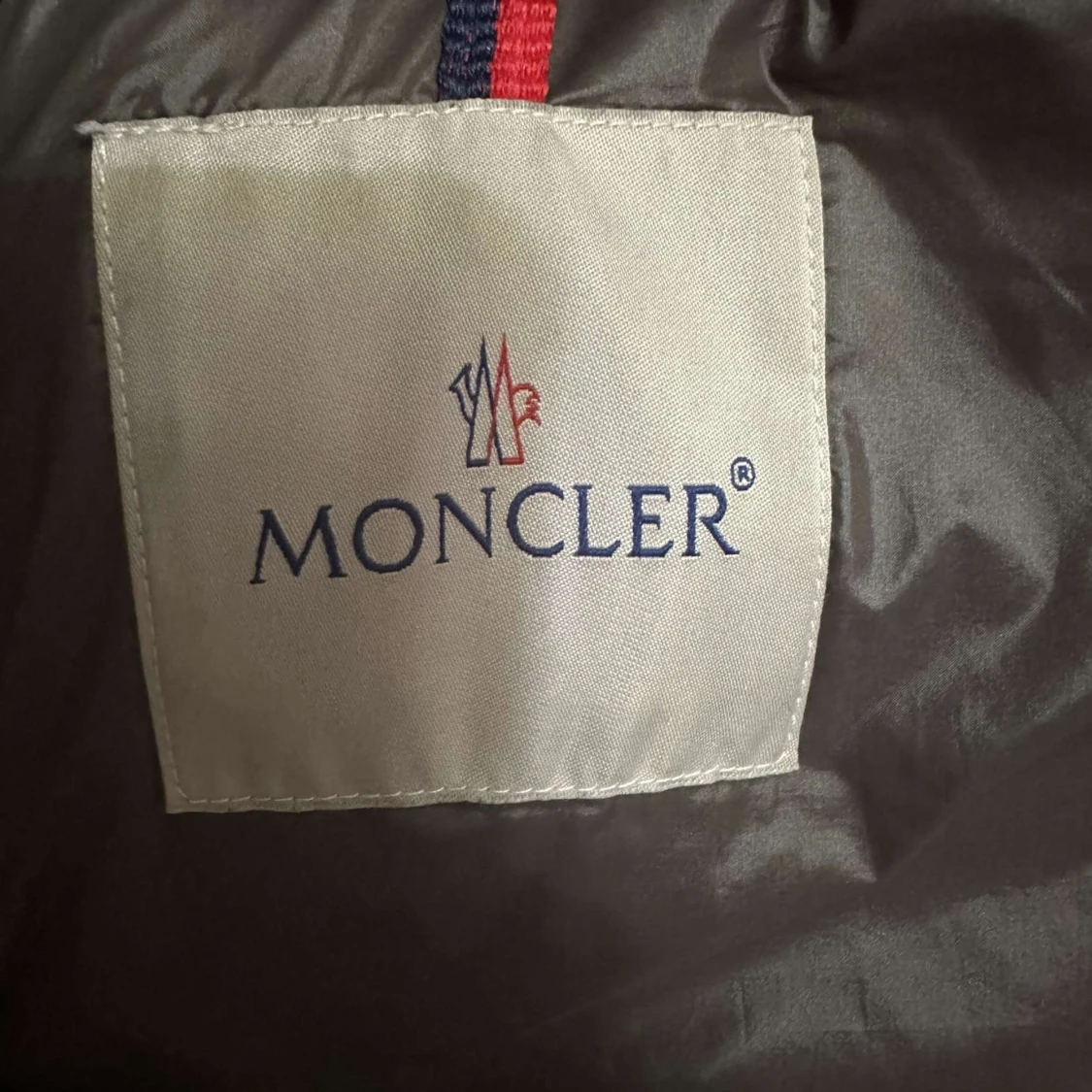 Svart dunväst från Moncler - 91
