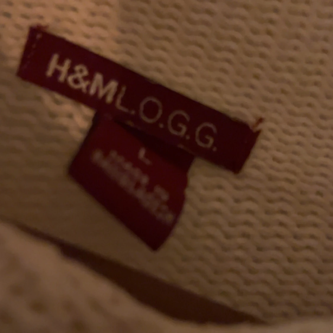 Vit stickad tröja - 92