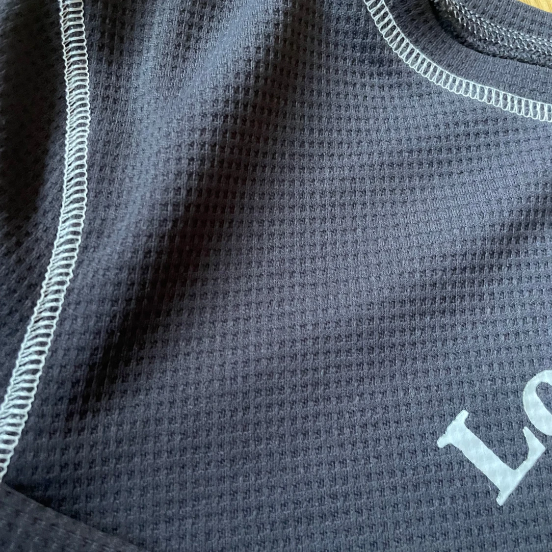 Mörkblå långärmad topp med tryck - 92